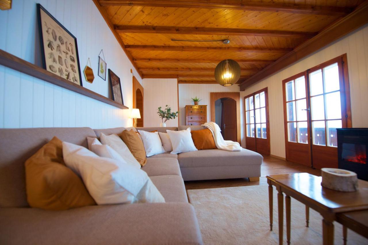 Chalet 4 Personnes Avec Sauna Лезен Екстериор снимка