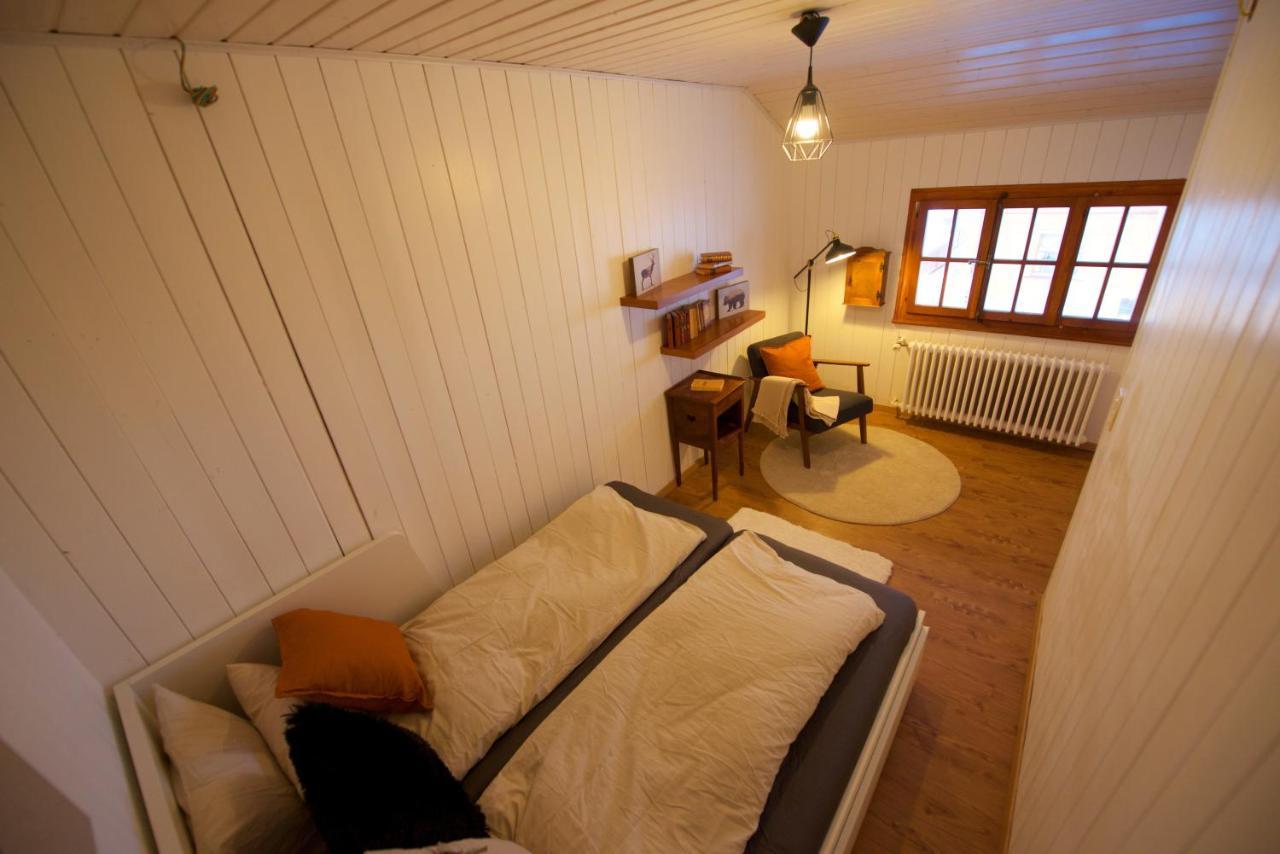 Chalet 4 Personnes Avec Sauna Лезен Екстериор снимка