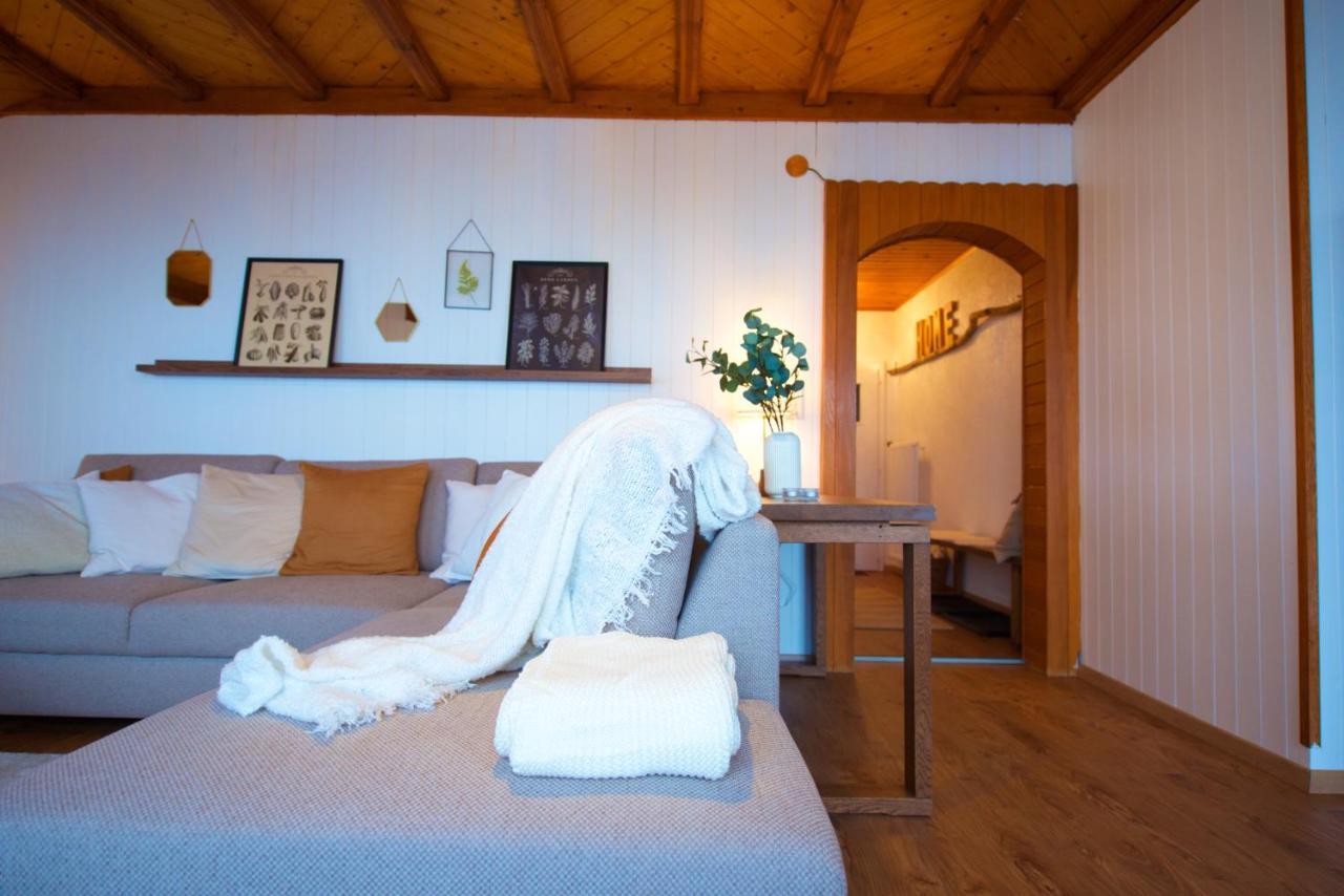 Chalet 4 Personnes Avec Sauna Лезен Екстериор снимка