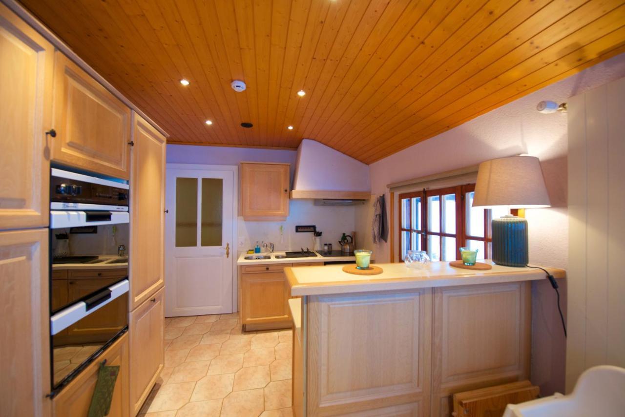 Chalet 4 Personnes Avec Sauna Лезен Екстериор снимка
