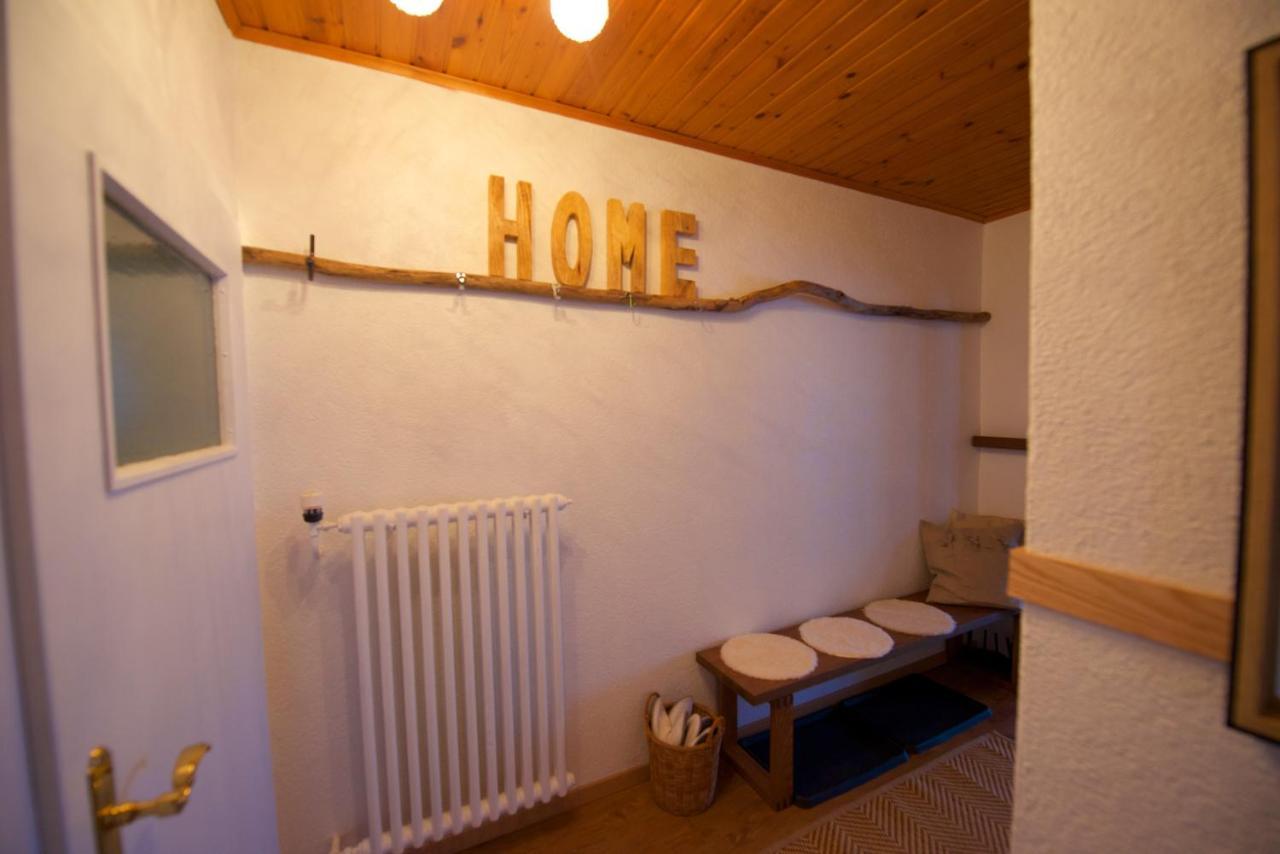 Chalet 4 Personnes Avec Sauna Лезен Екстериор снимка
