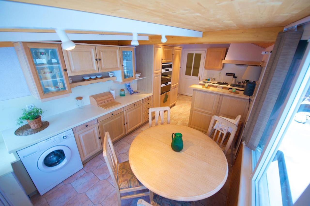 Chalet 4 Personnes Avec Sauna Лезен Екстериор снимка