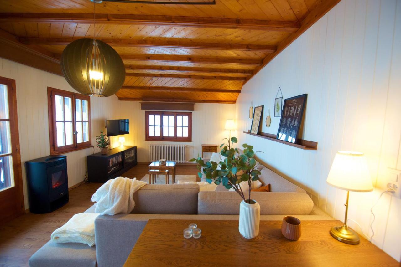 Chalet 4 Personnes Avec Sauna Лезен Екстериор снимка